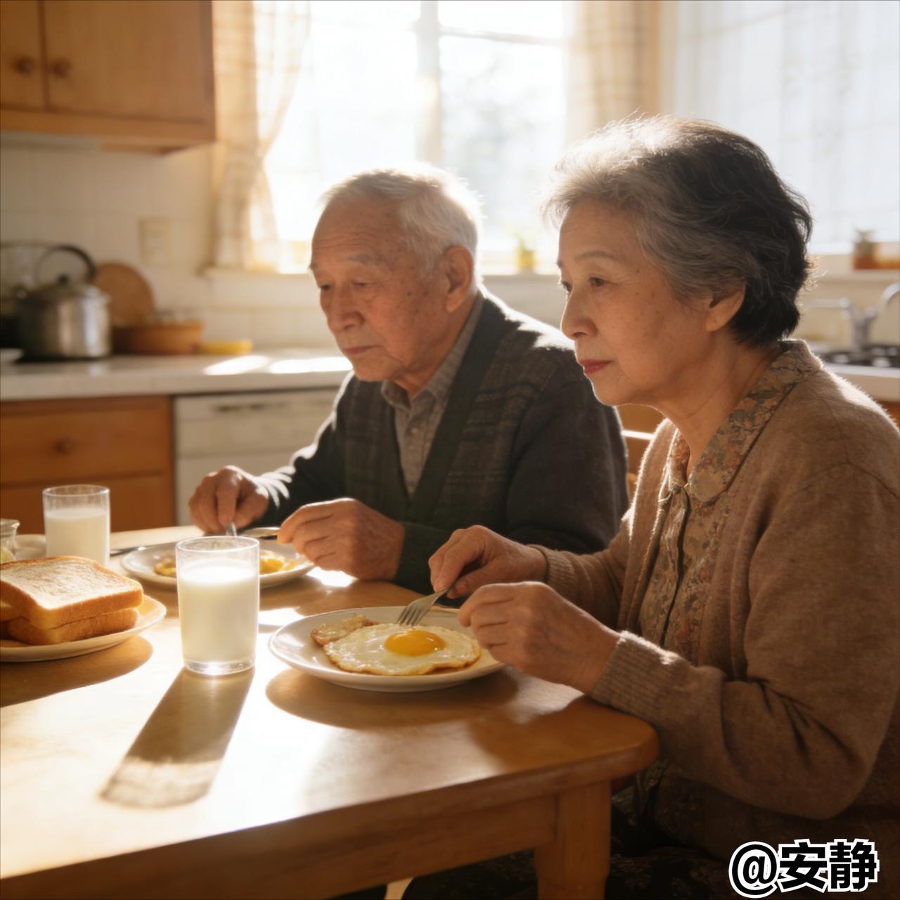 一位百岁老人非常现实的话：
“老来夫妻最难跨过的五个坎，最后一个没人敢承认！第一