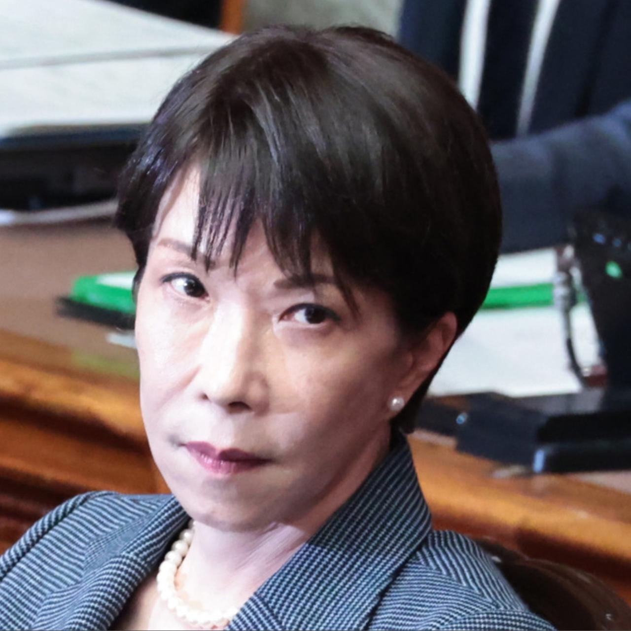 【最新民调显示55%的日本受访民众认为食品减税对抑制高物价无效，高市内阁支持率为