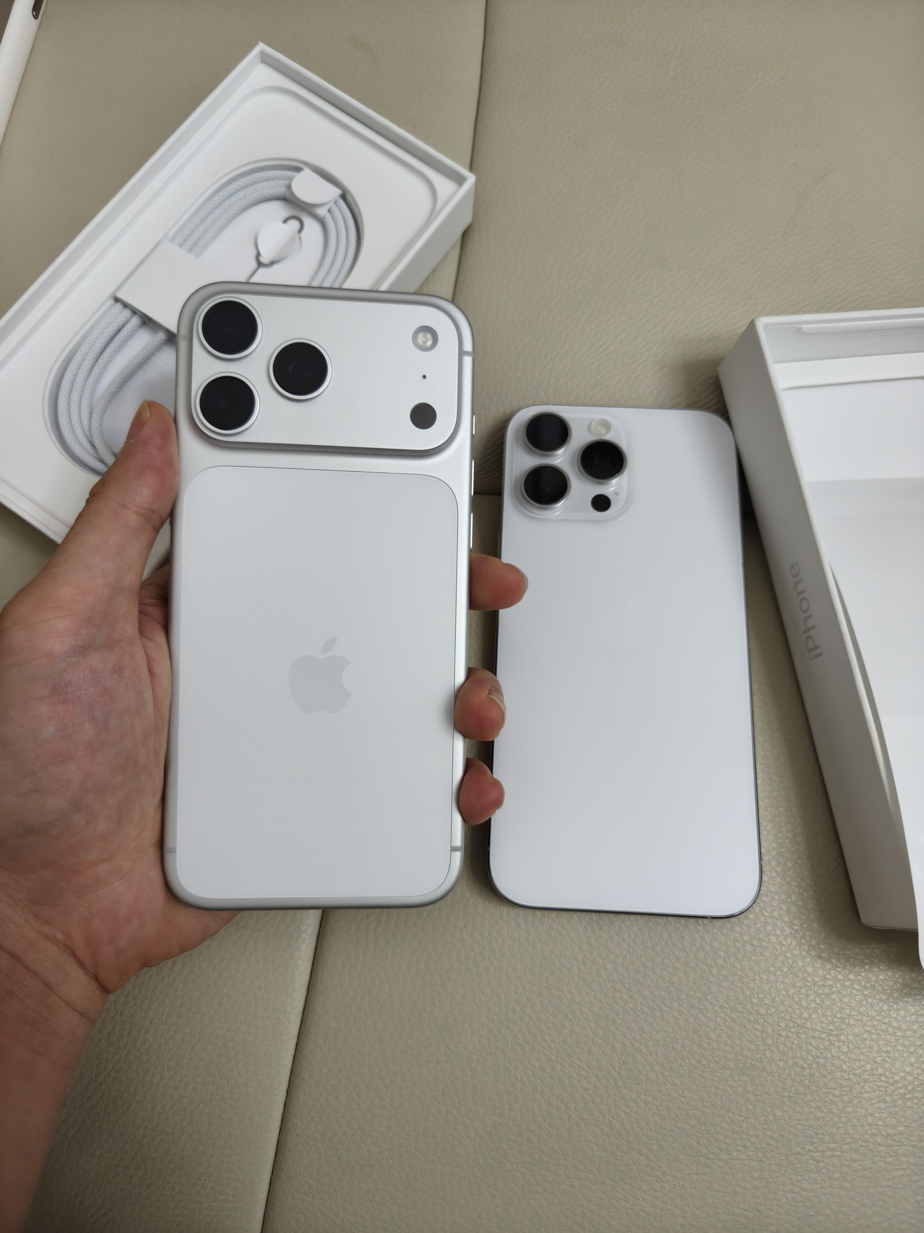 iPhone16 Pro Max夏天太烫了，本来想把资料导到iPhone 17 