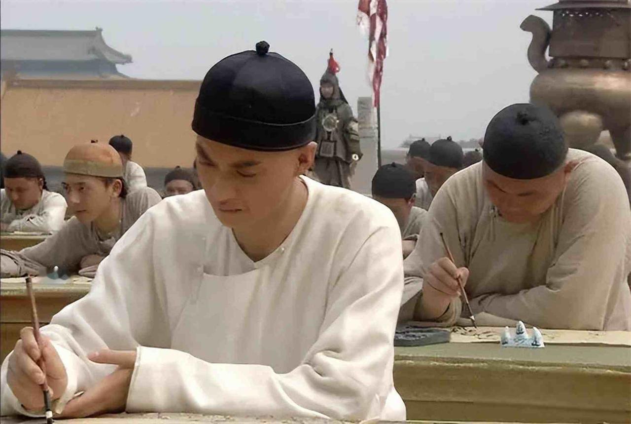 蔡新活了93岁为官半世纪，任5部尚书，被乾隆追赶一生的大臣
福建漳浦的山村里出了