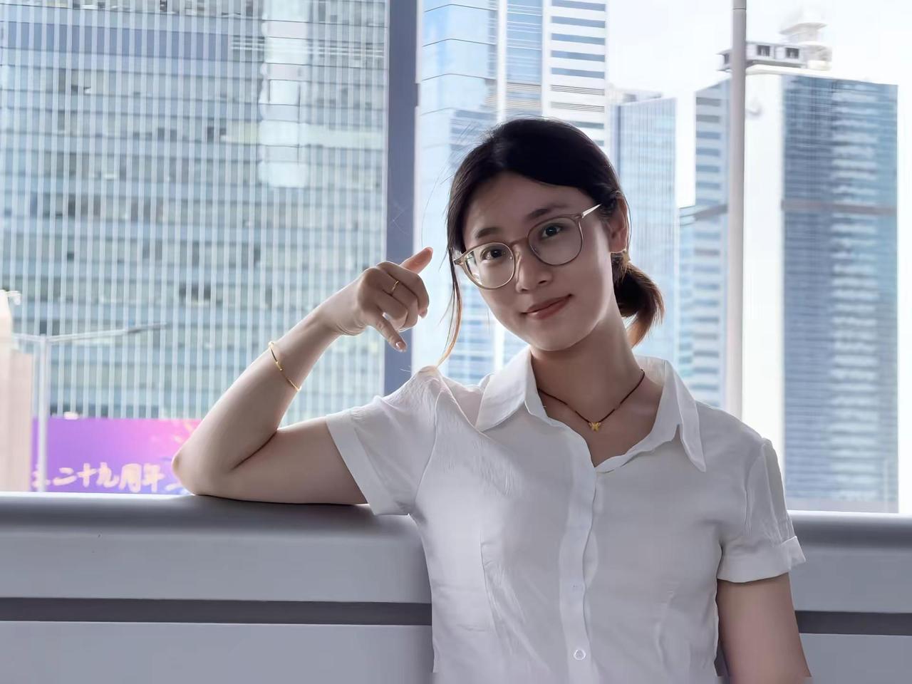 欧巴정신 차려。迪丽热巴 功夫女足