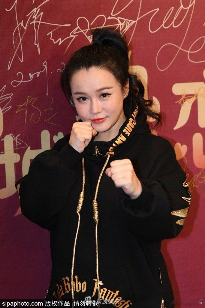 看了冉莹颖和邹市明几个孩子的姓名，三个孩子成年后，或许会有关系不和睦的情况，冉莹