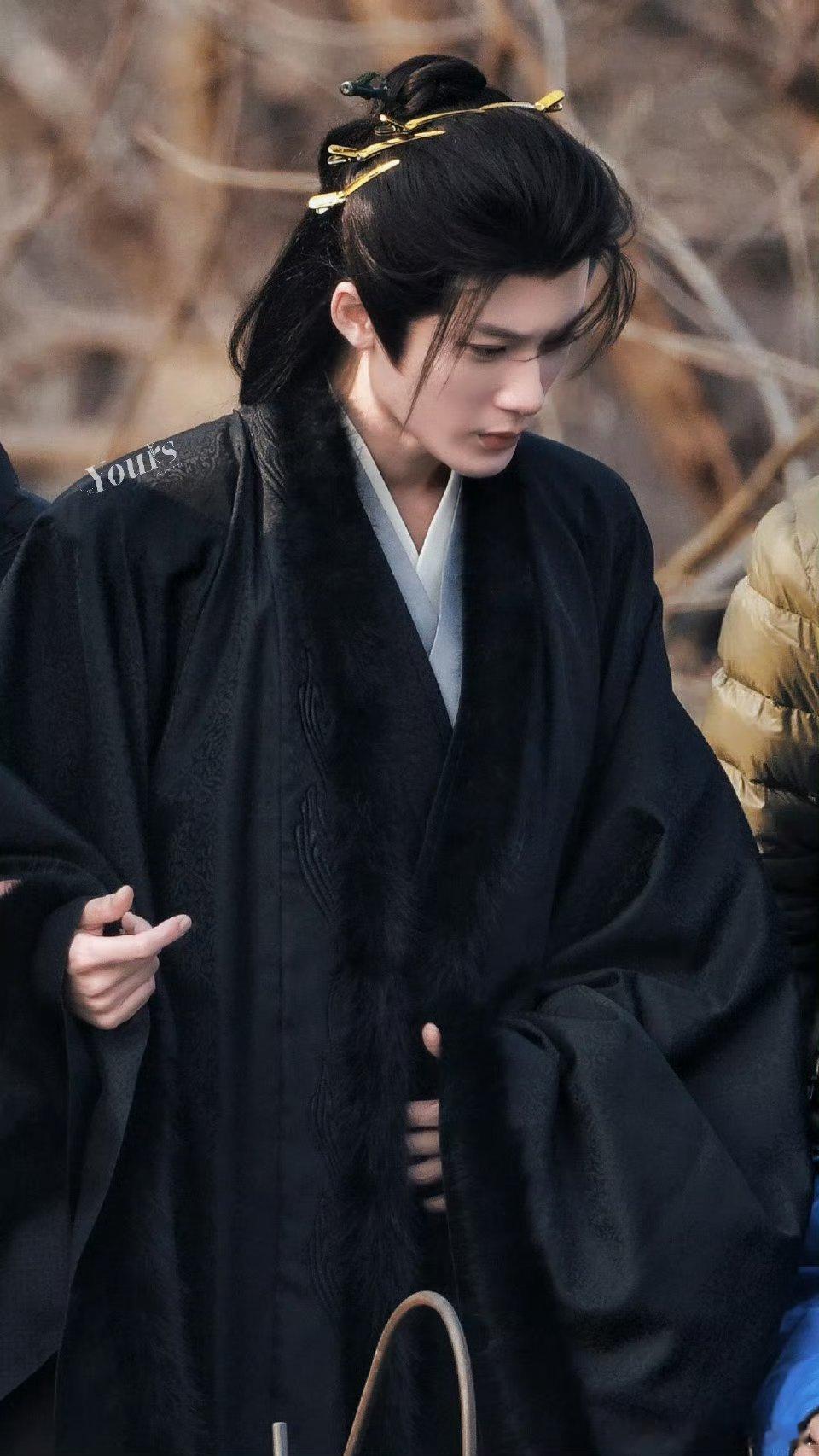 檀健次何不同舟渡，哥能轻而易举勾住我的心，这次勾的我有点疼