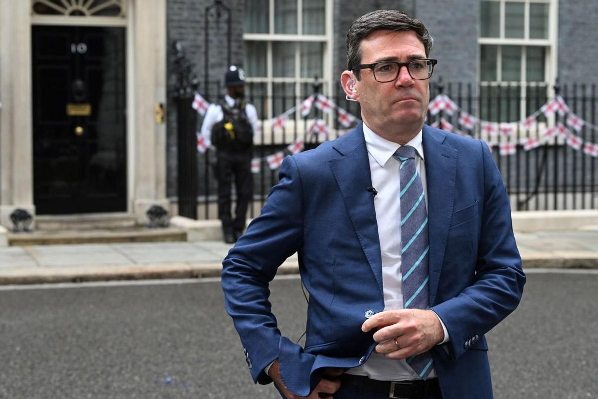 英国新首相要搞社会主义。

老实说，听完英国工党新首相的就职演说，我不由得心生疑
