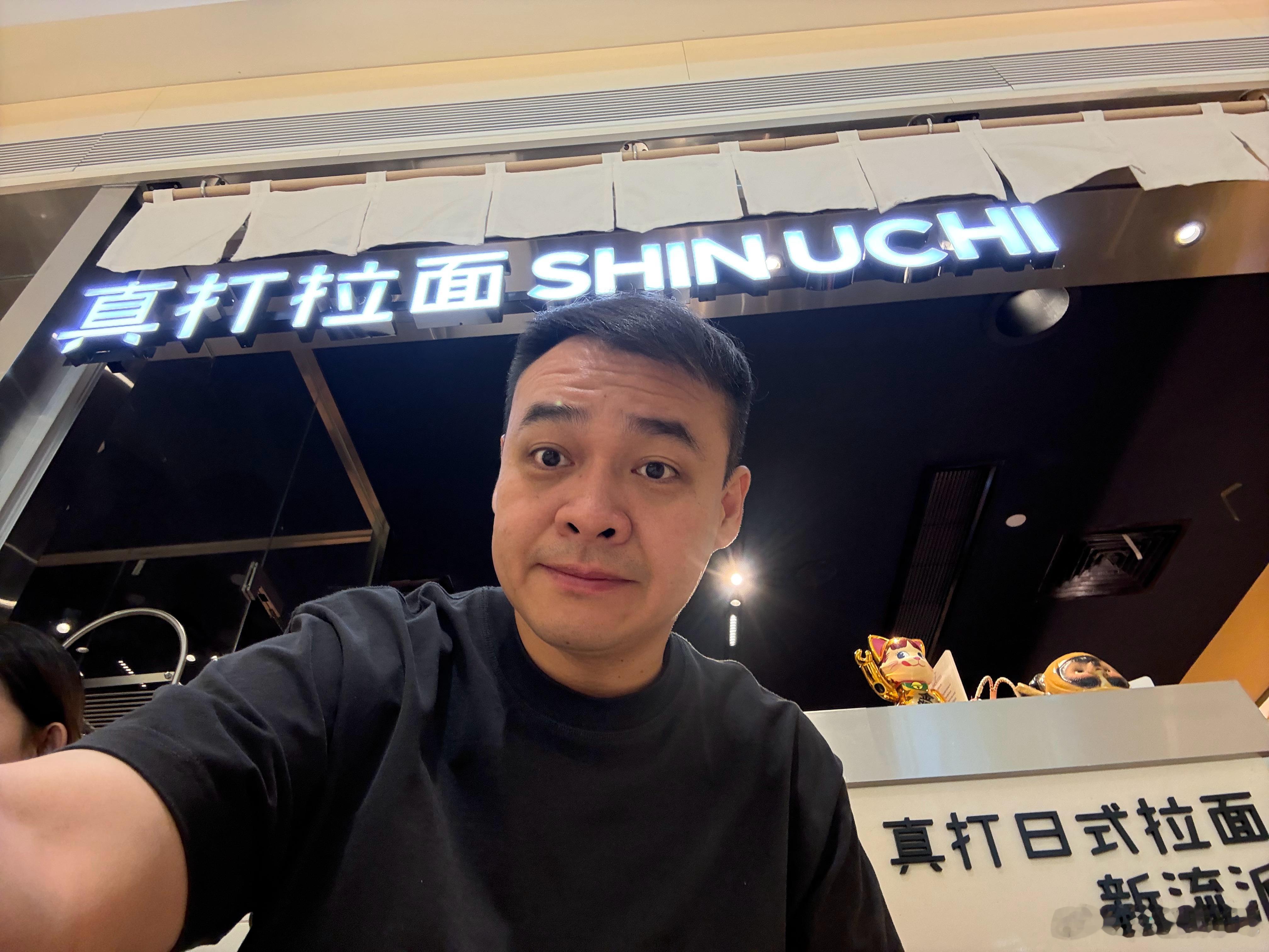 甘早食饭，肯定食间平时要排队的！ ​​​