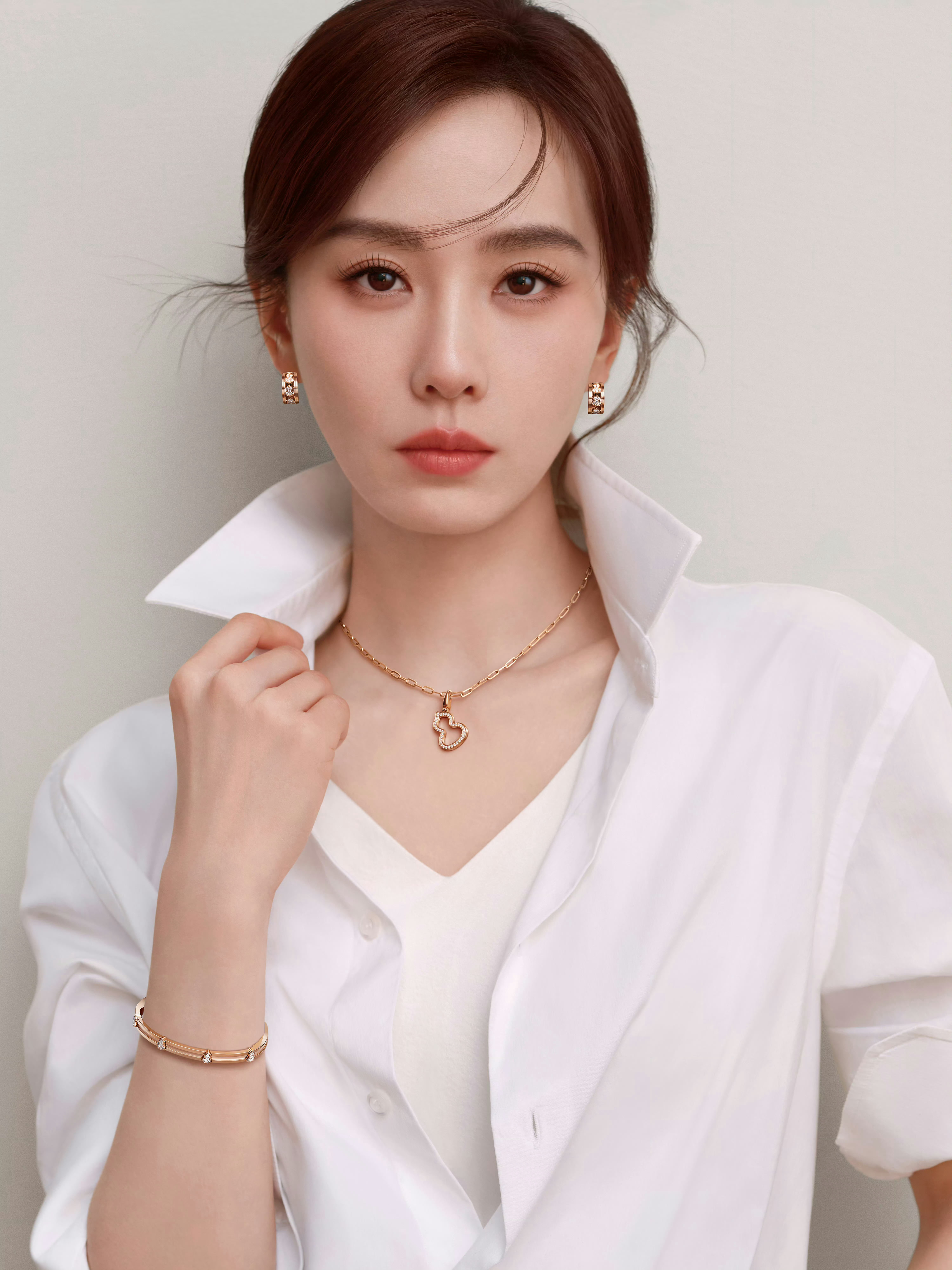 刘亦菲刘诗诗 代言从《步步惊心》《女医明妃传》《轩辕剑之天之痕》等，到《一  念