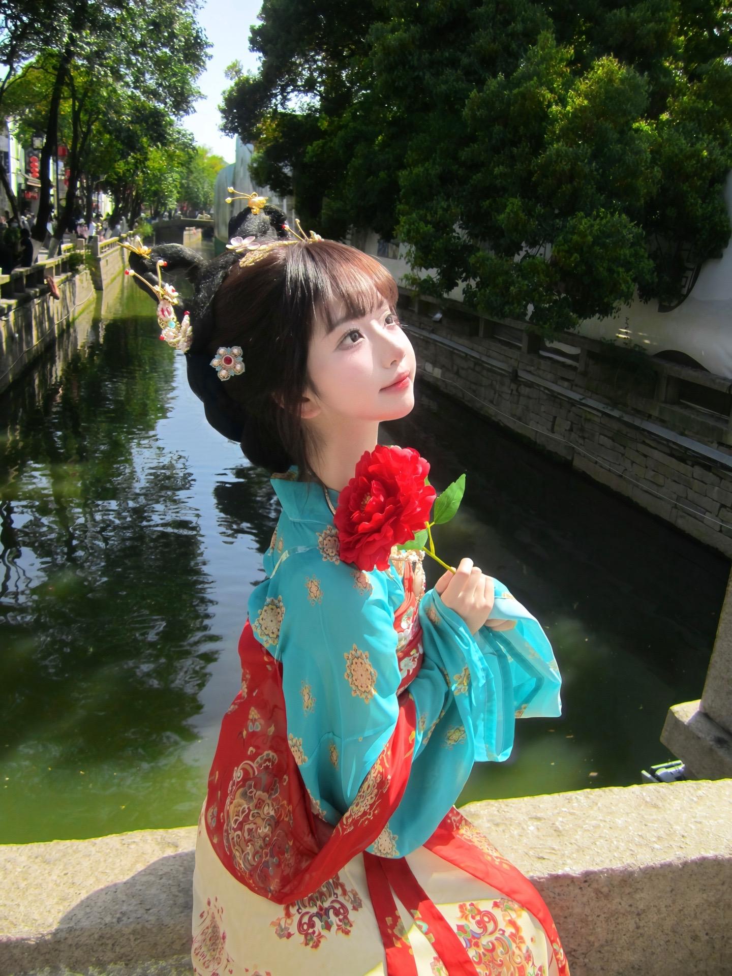 春天就应该穿小唐风 好明媚