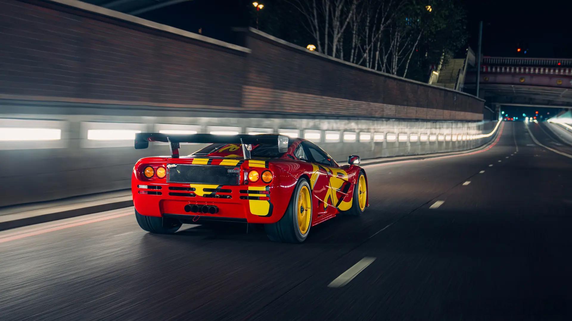 大V聊车 这辆1996短尾款迈凯伦F1 GTR，是前平克·弗洛伊德乐队鼓手尼克·