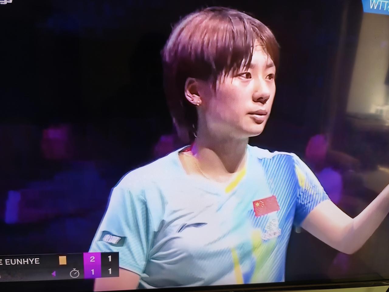 前两局陈熠🇨🇳10-12，10-12被李恩惠🇰🇷领先了！
韩国选手李恩惠
