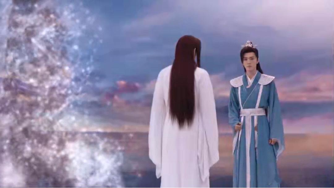 #儿子给母亲的暗恋者送花#如果不是知晓前因后果，脸上充满怀念而又悲伤的神情，就让