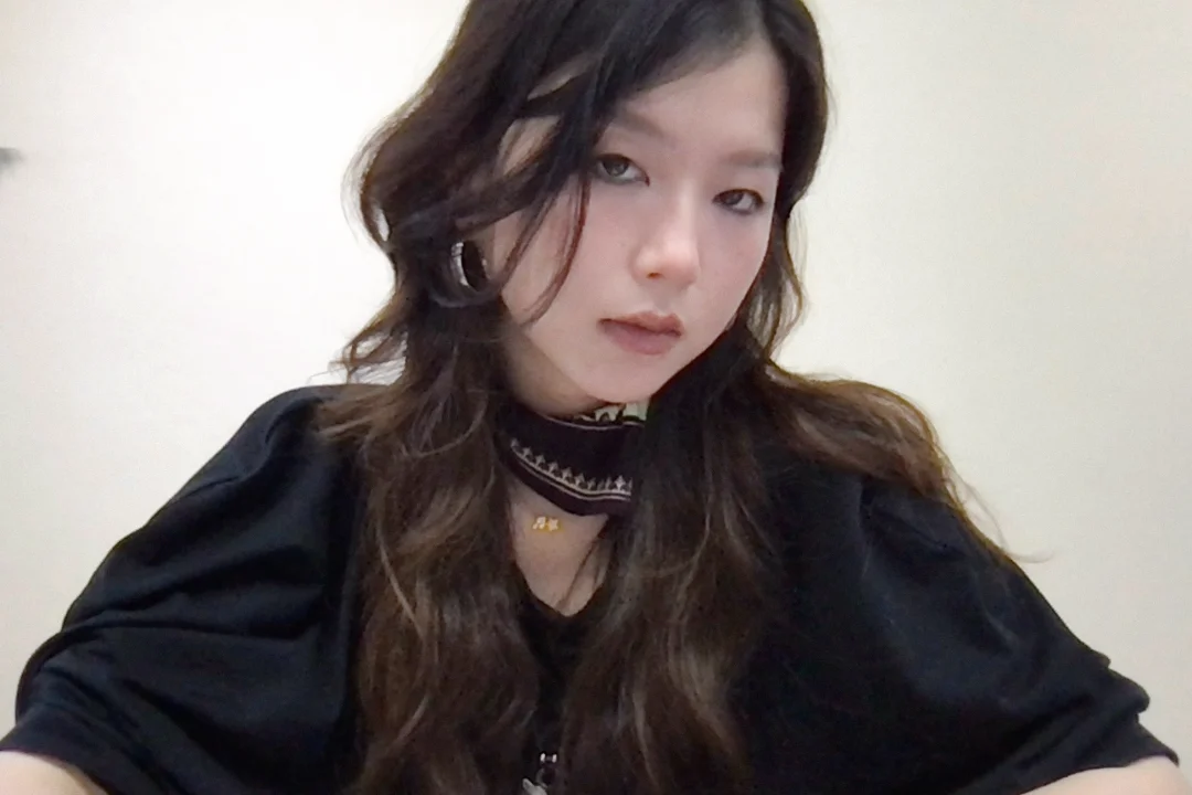 嗯。