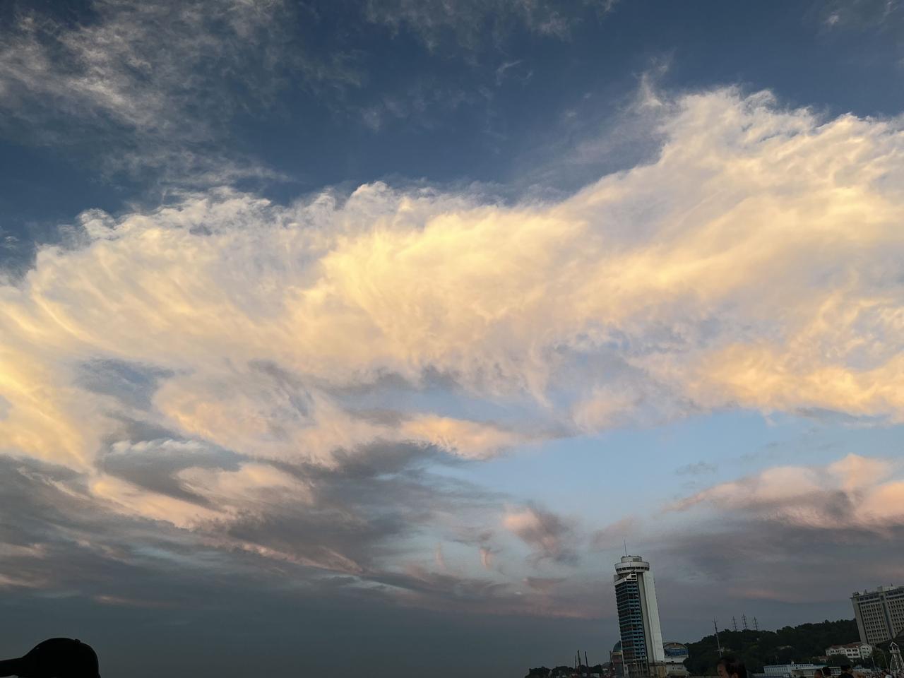 分享一张海边的照片风云再起