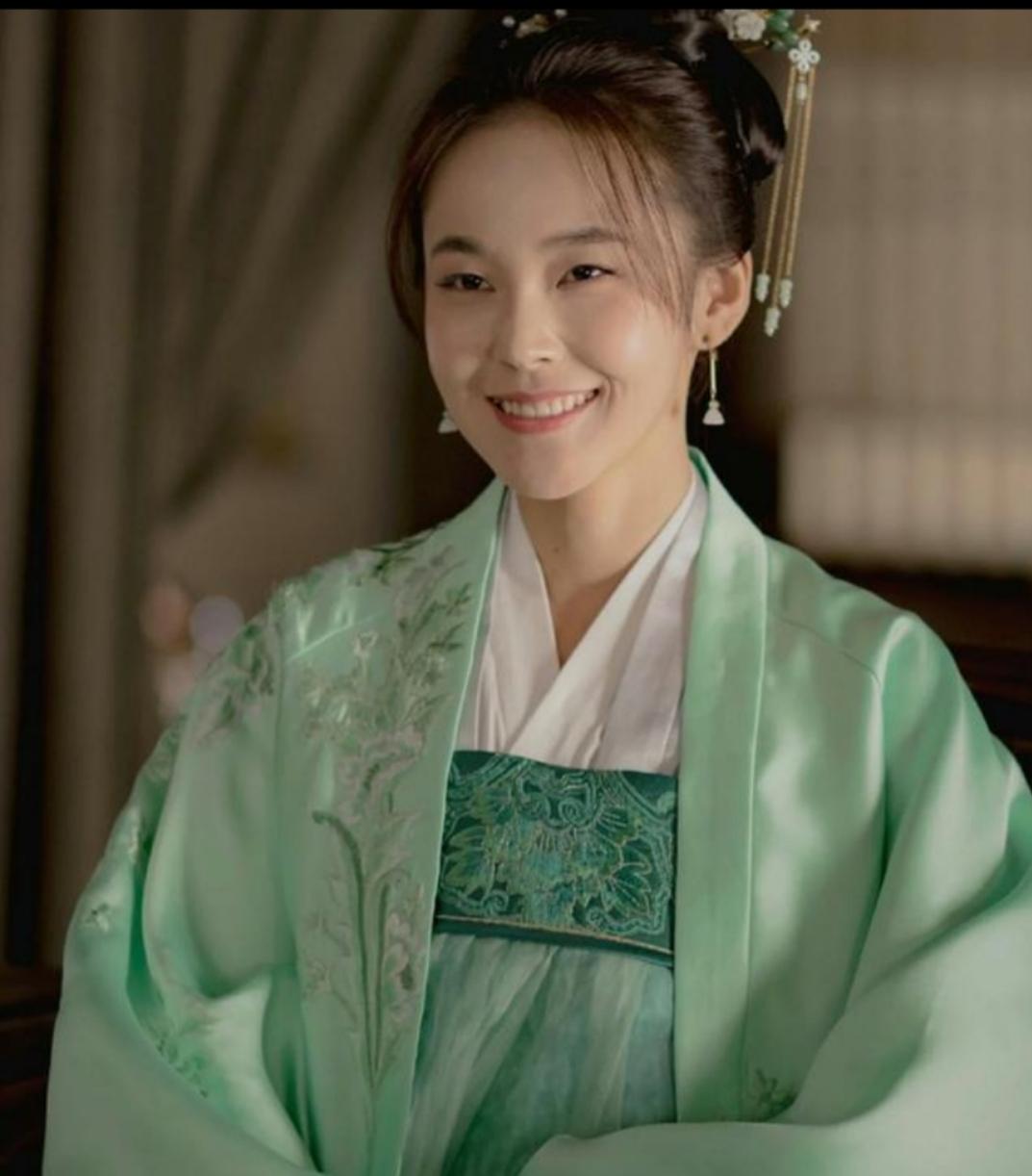 为什么如兰没野心、不算计，反而最幸福？
因为她是典型的五号性格，爱自由、不攀比、