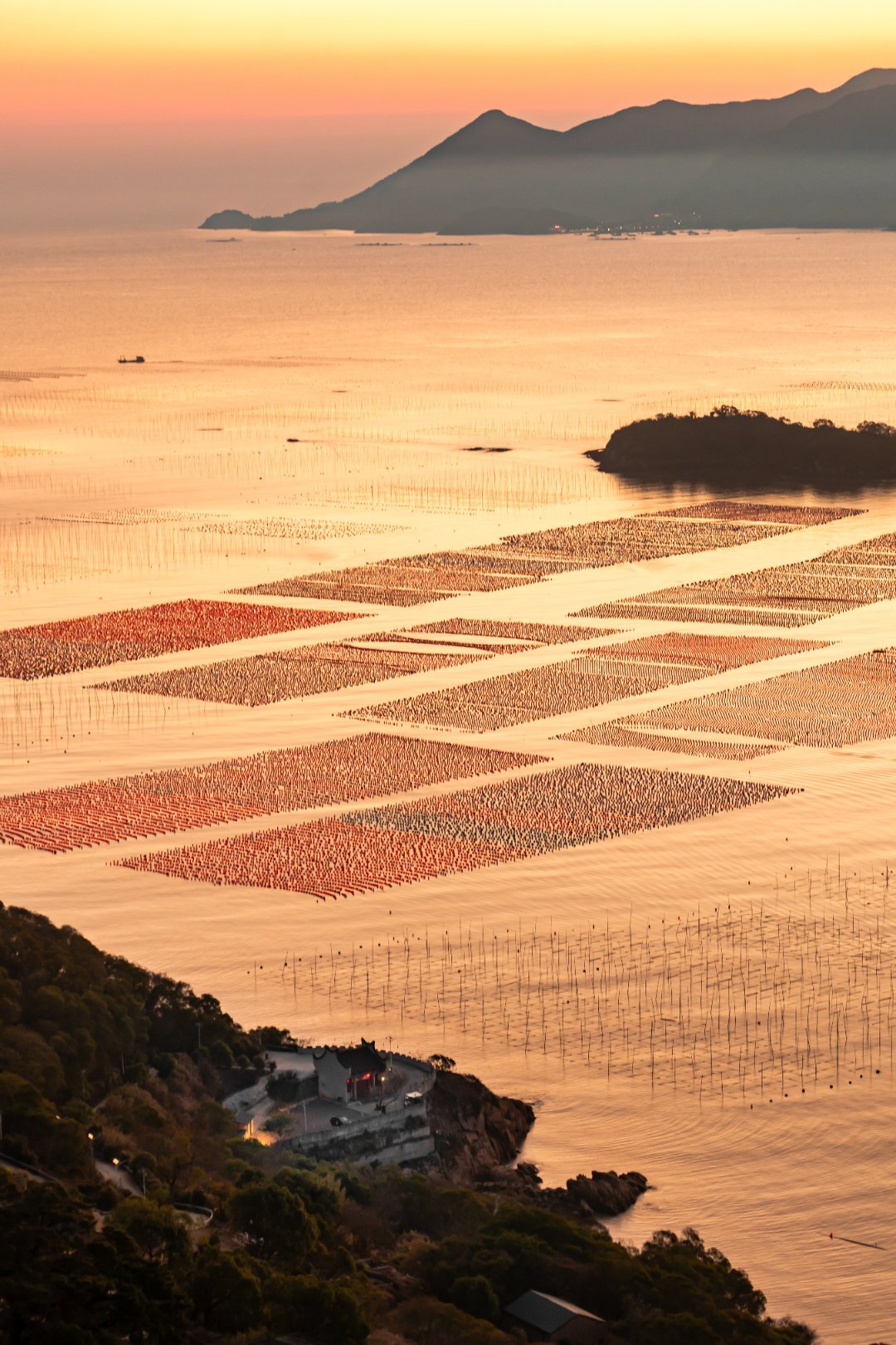 *在路上*此行的期待之一就是霞浦，19年被北岐滩涂的美惊到，然而～...这时，我