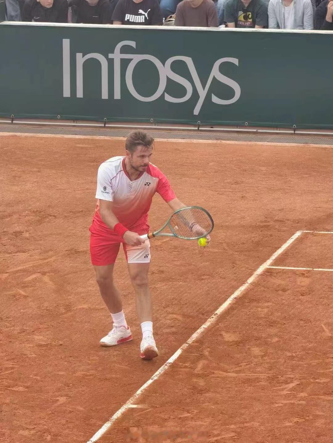 虽然止步法网2025 首轮，但瓦林卡表示还会继续打下去🎾“没错，我当然是接近职