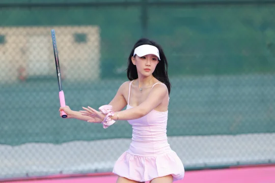 又到了打网球的季节🎾