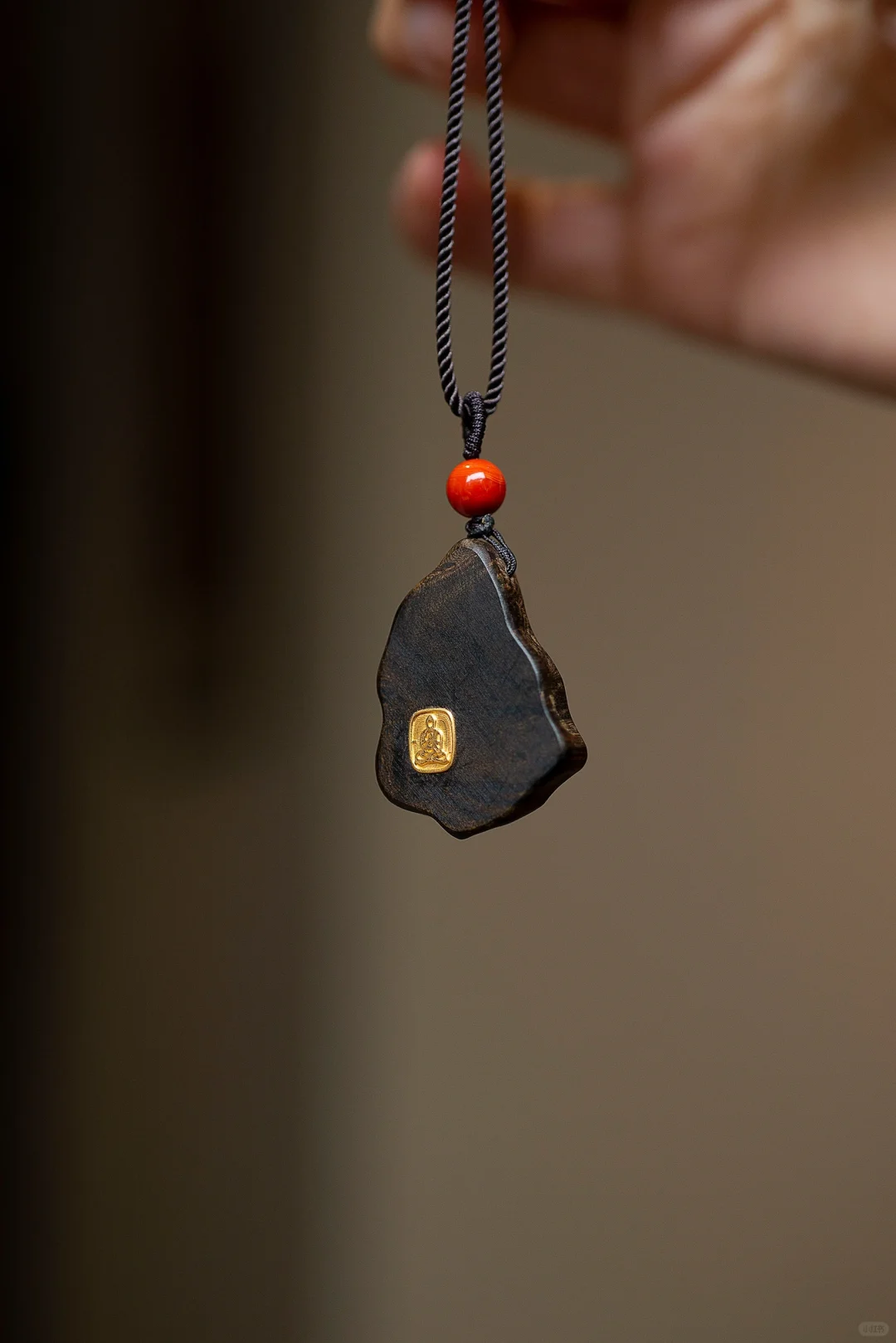 沉香无相佛随身佛，守护你的平安和自我。