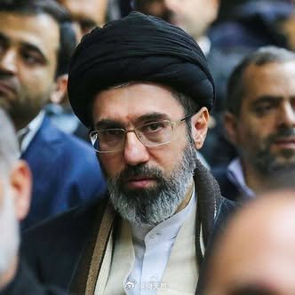 美伊以局势或将快速升级刚刚收到的消息：伊朗称，美国和以色列的导弹袭击了其由俄罗斯