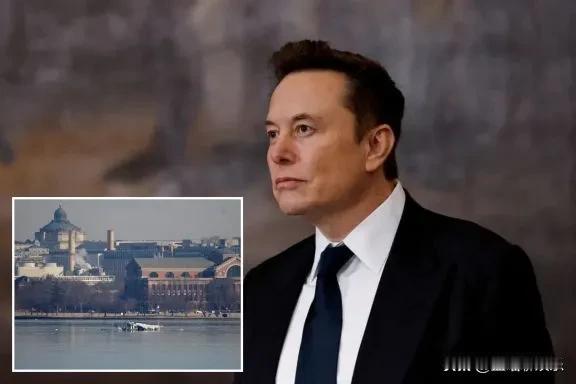 左媒责备马斯克，美国联邦航空管理局局长迈克尔·惠特克在空难前10天辞职了。 
惠