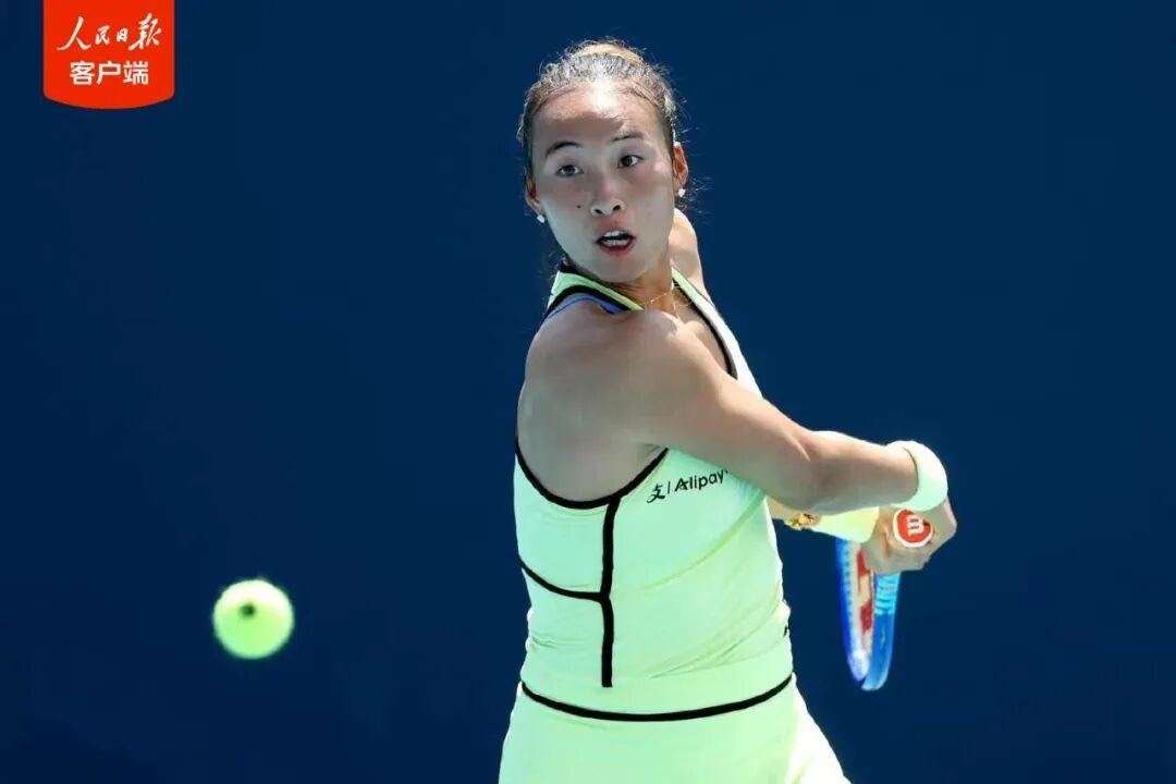【战胜前澳网冠军，郑钦文闯入迈阿密站16强】当地时间3月22日，在WTA1000