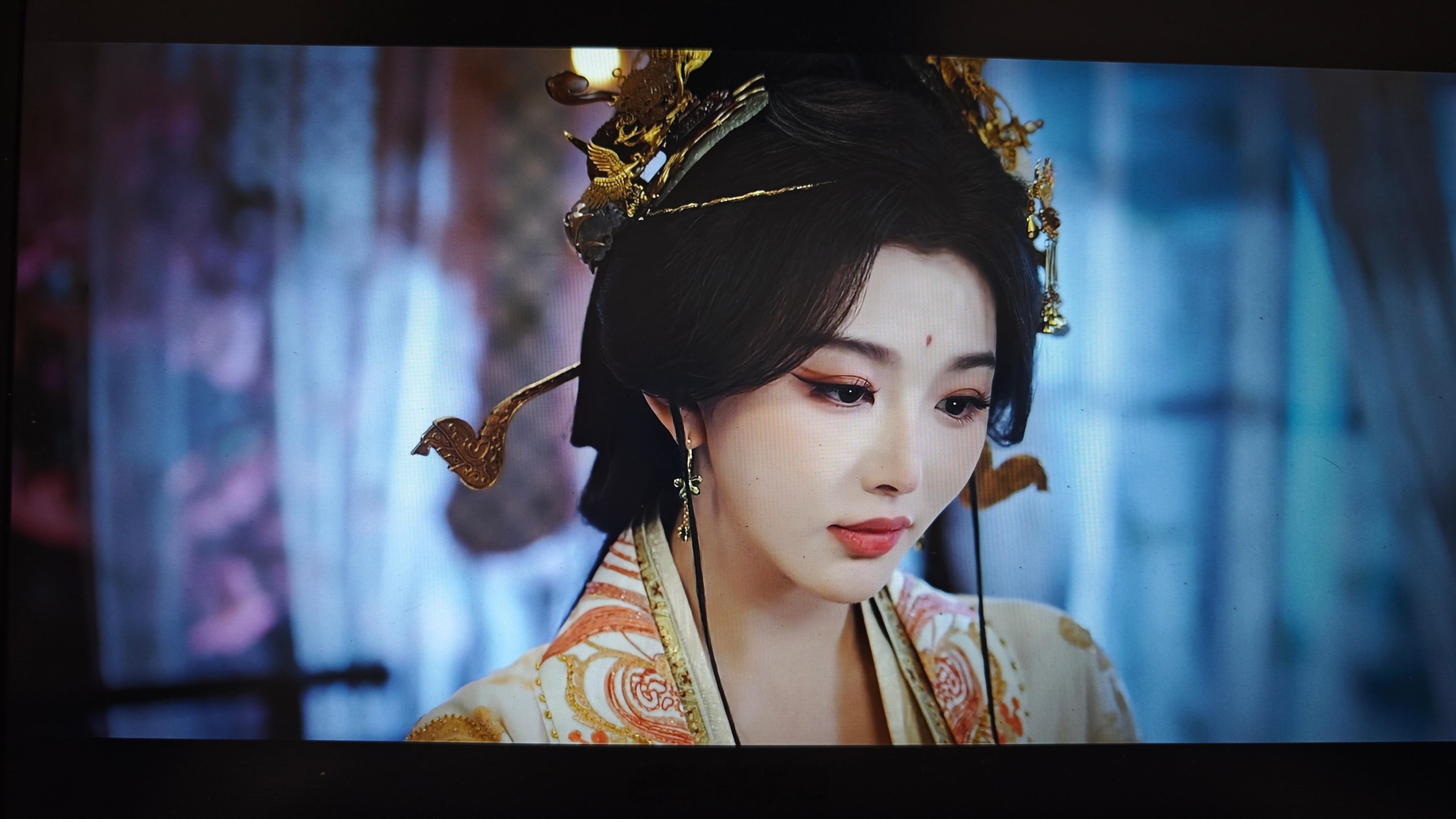 说是挂播，挂着挂着又看沉迷了