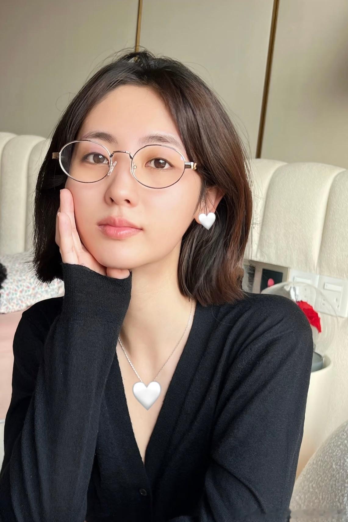 邢菲💛邢菲我乐个神落村💛邢菲我的女孩我在山海里 爱在河流里 你在云雾里