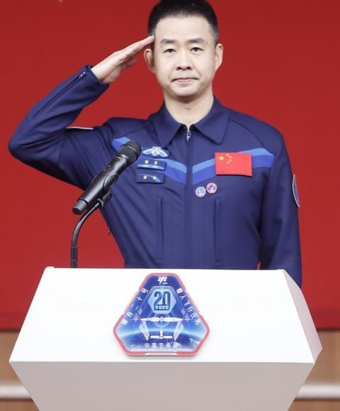 10月25日，据中国🇨🇳载人航天办公室透露，今年10月27日，是中国🇨🇳