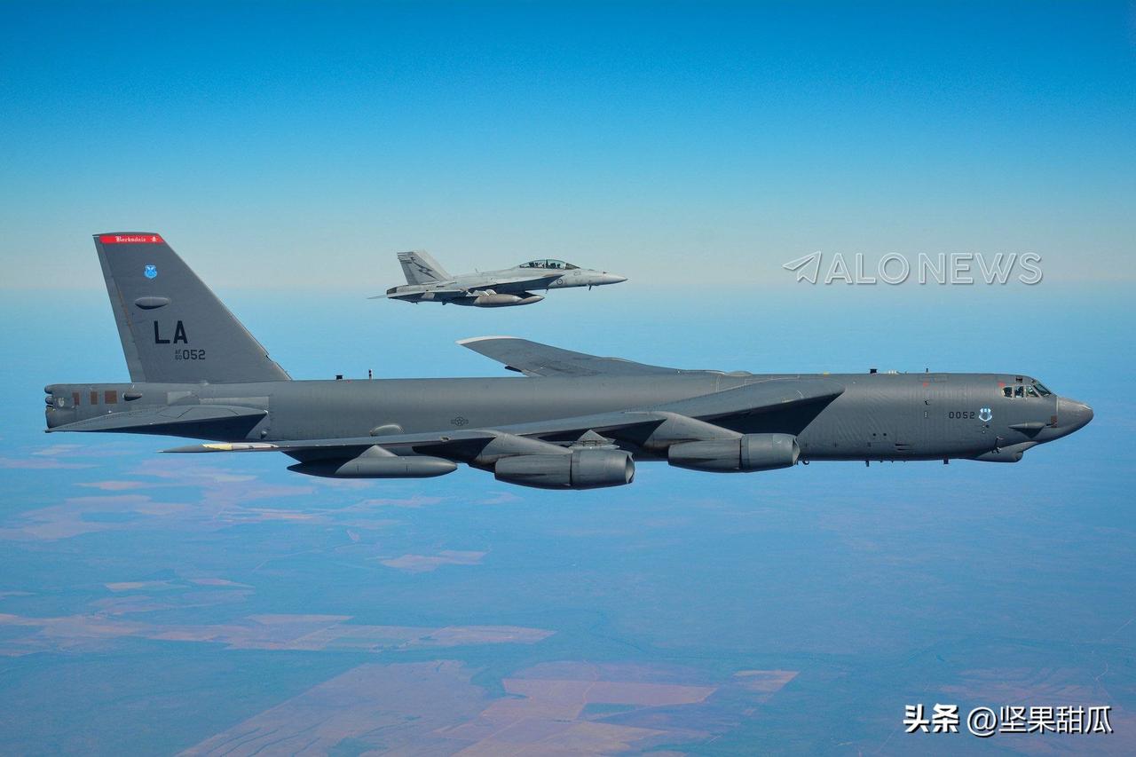 伊朗不买大国防空后悔死了，据美国中央司令部司令宣布，B-52轰炸机进入伊朗作战，