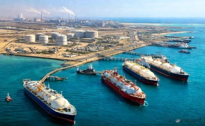 愚蠢的特朗普让世界经济倒退了数年！
仅恢复全球最大的液化天然气生产中心——卡塔尔