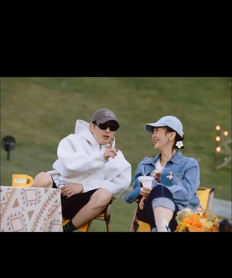 刷到《日落之前请告白》新一集，马晴公主和ken的约会直接把我看乐了。

俩人坐在