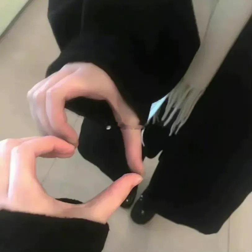 射手男花心又好色，其实是有道理的。首先，他们是那种思维简单的人，反应又快，不像一