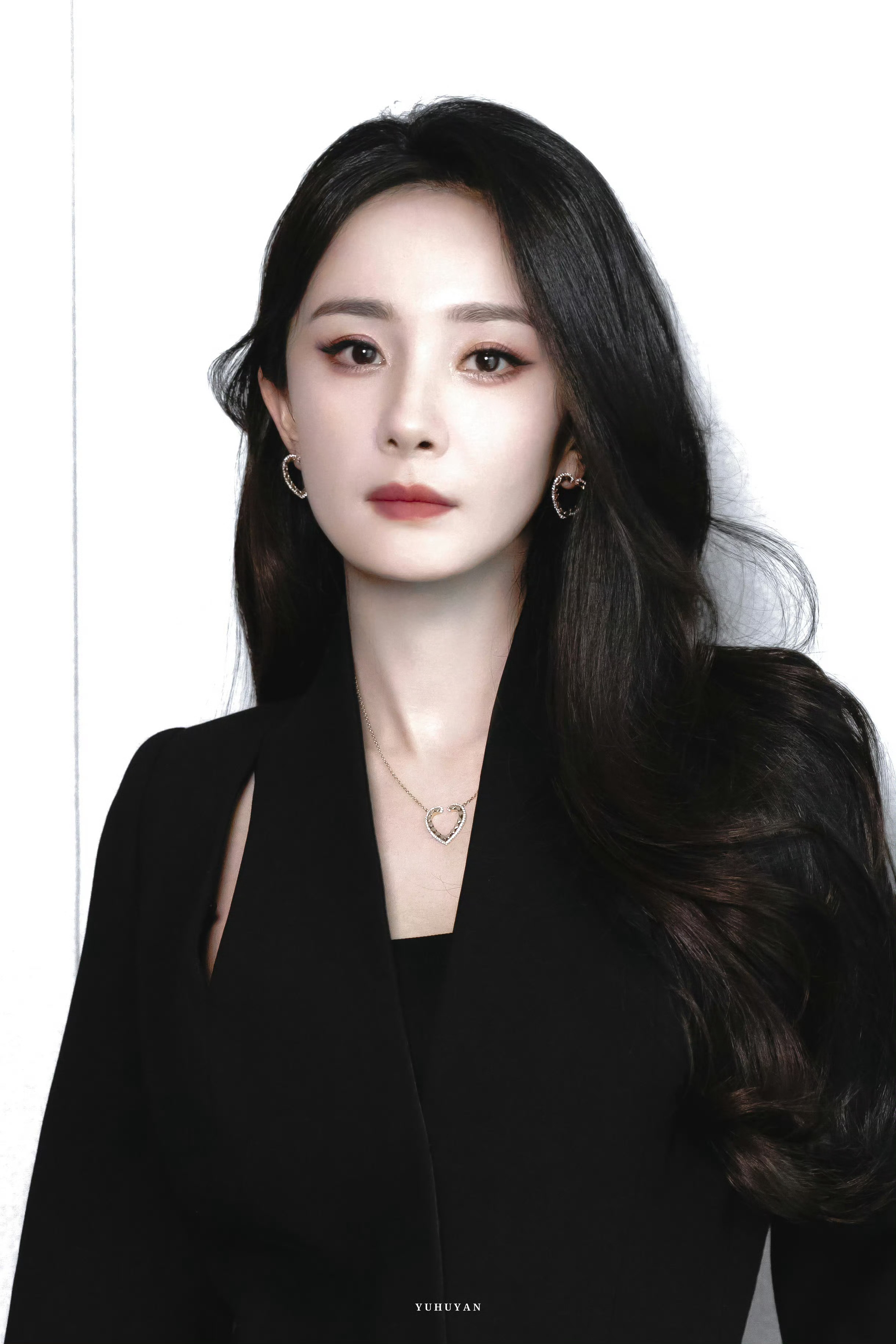 幂干什么都像样杨幂给我一种感觉就是就算不做演员在其他行业也会发光发亮[点赞] ​