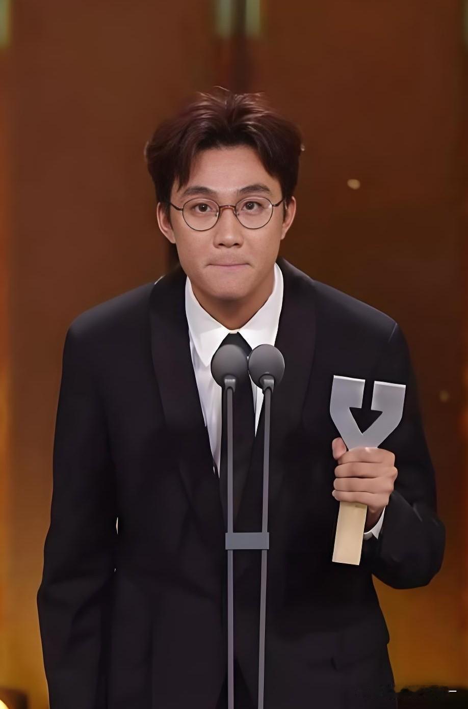 大家有没有觉得，

就演董北虎这演员王皓，

甭管他演什么和谁一起演就只要他把那