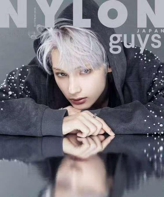 休宁凯NYLONJAPAN10月刊封面造型 休宁凯银发休宁凯NYLONJAPAN