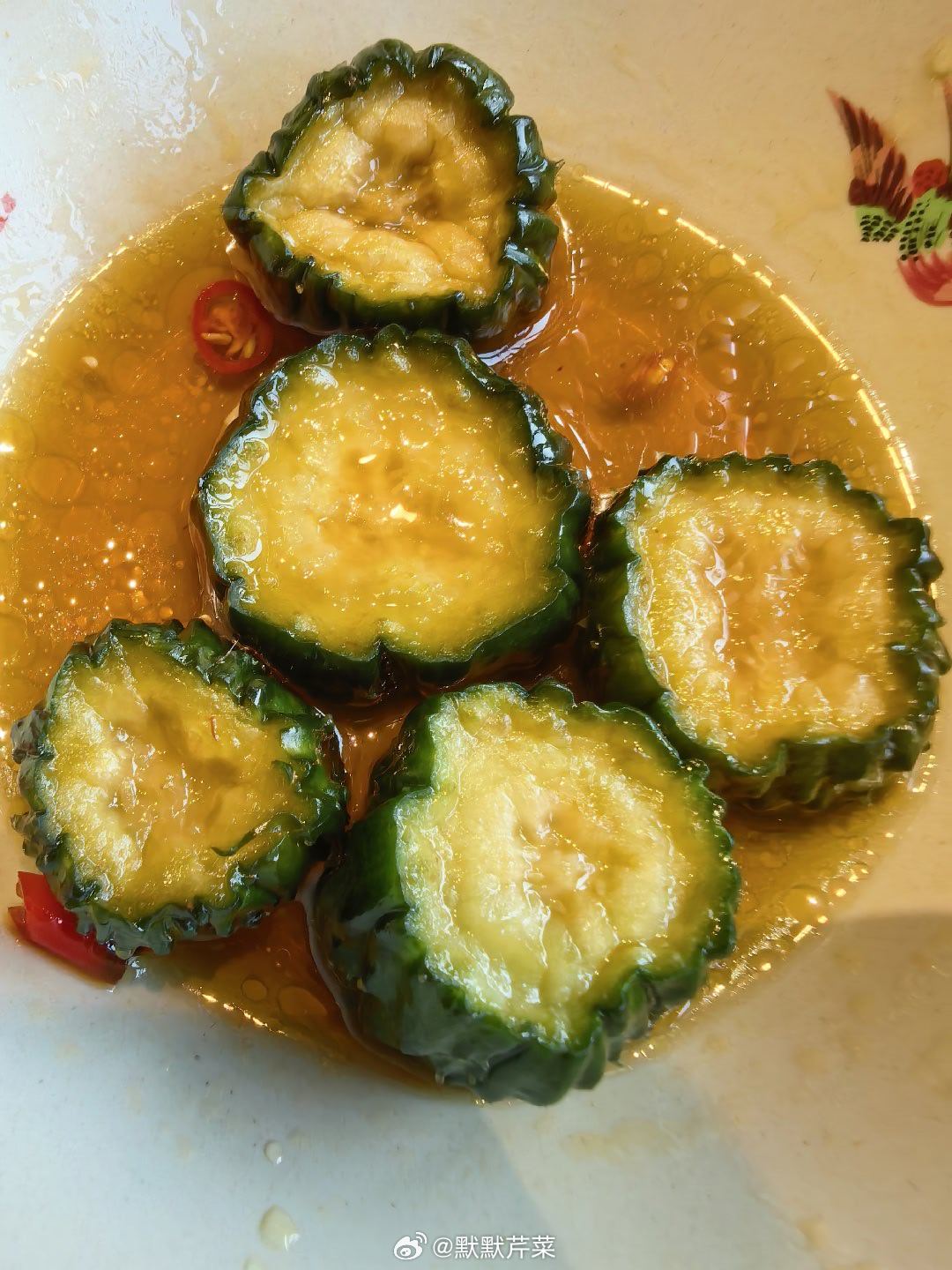 碳水之都西安的第一天  做了个汉服妆造  想去大唐不夜城拍照为了怕我自己晕倒  