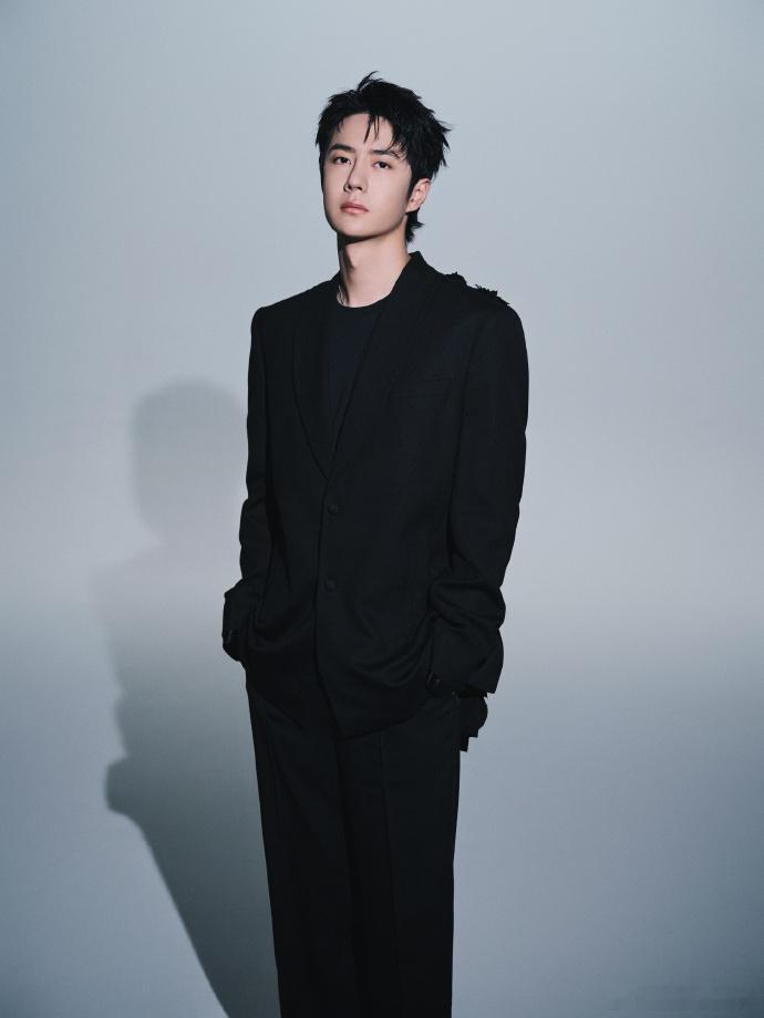 #王一博十周年大片# ​#王一博allblack大片# ​​​王一博的十周年已到
