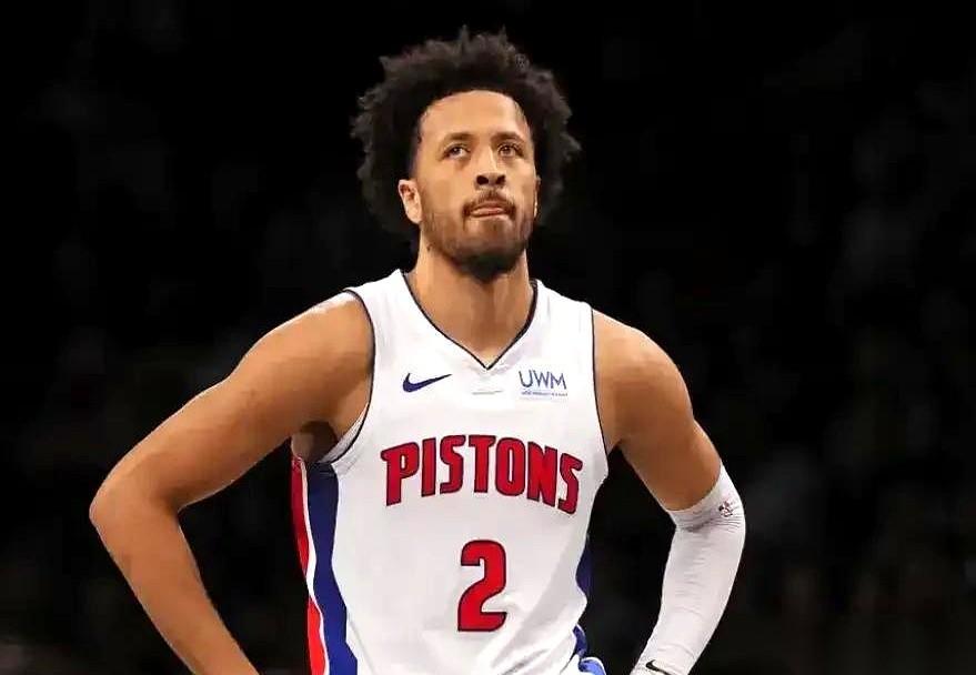 NBA历史上，有6支球队抽中了3次状元签，就像手里攥着三张王炸。
但结果呢？两家