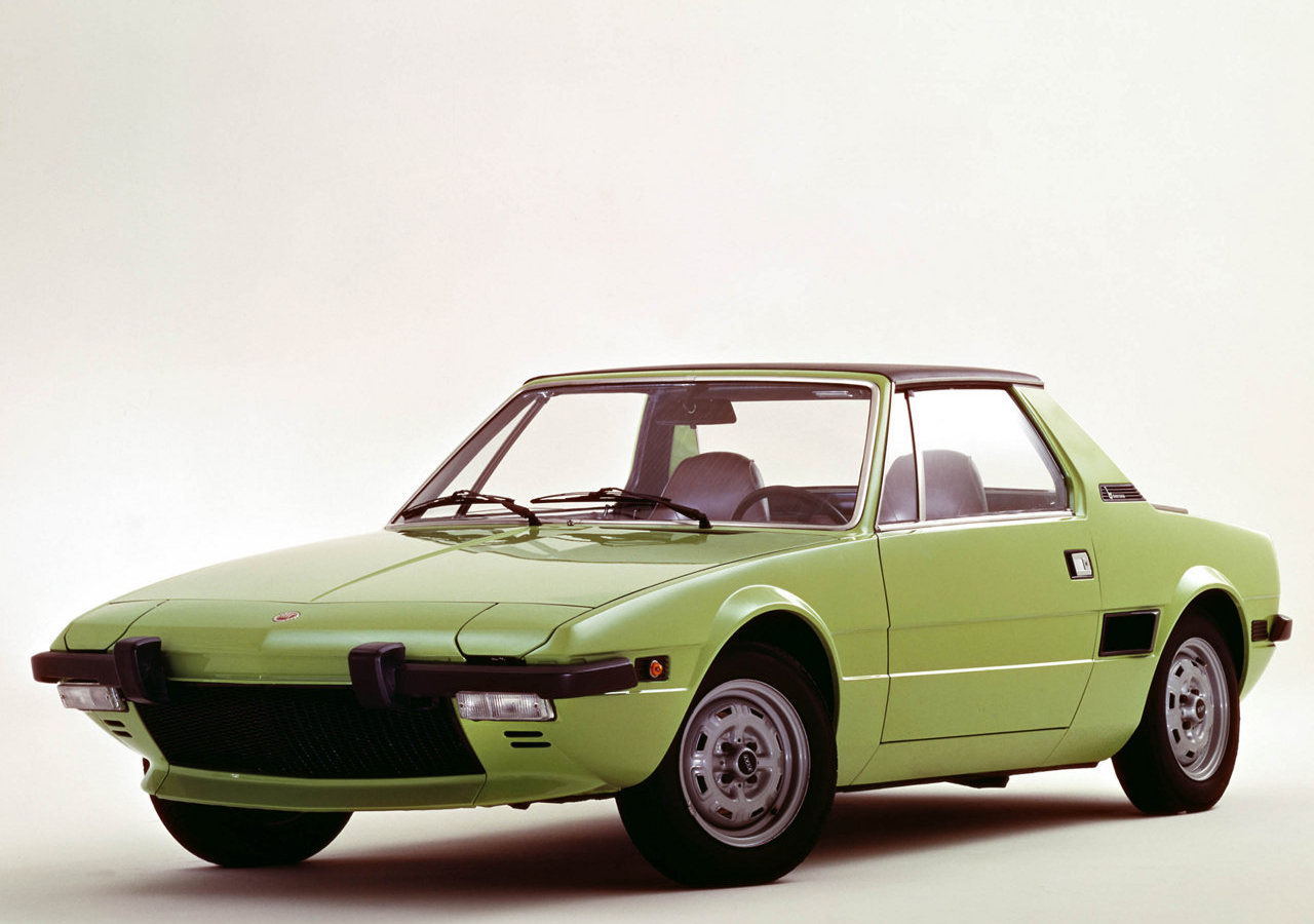 菲亚特  1972 Fiat X1/9，由博通Bertone的Marcello 