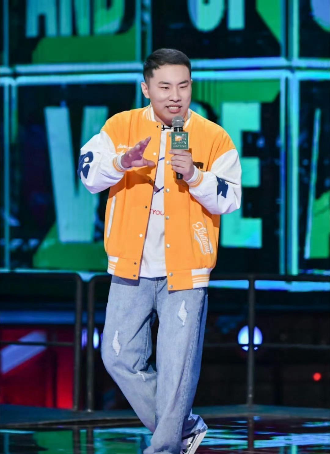 尹正说徐志胜带坏小孩徐志胜的聪明具像化了全场都在按部就班，只有志胜在规则边缘反复
