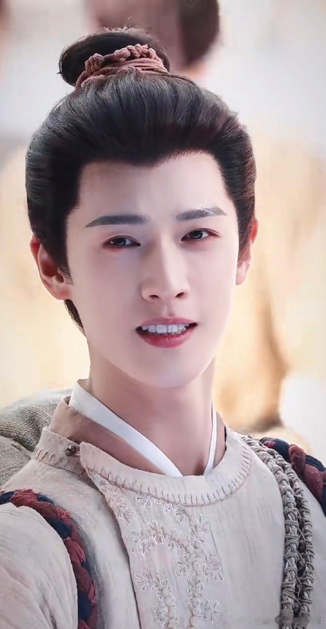 👖古装《归良辰》3月初开机，男女主：李昀锐➕ 刘些宁原著是尤四姐《金银错》，公