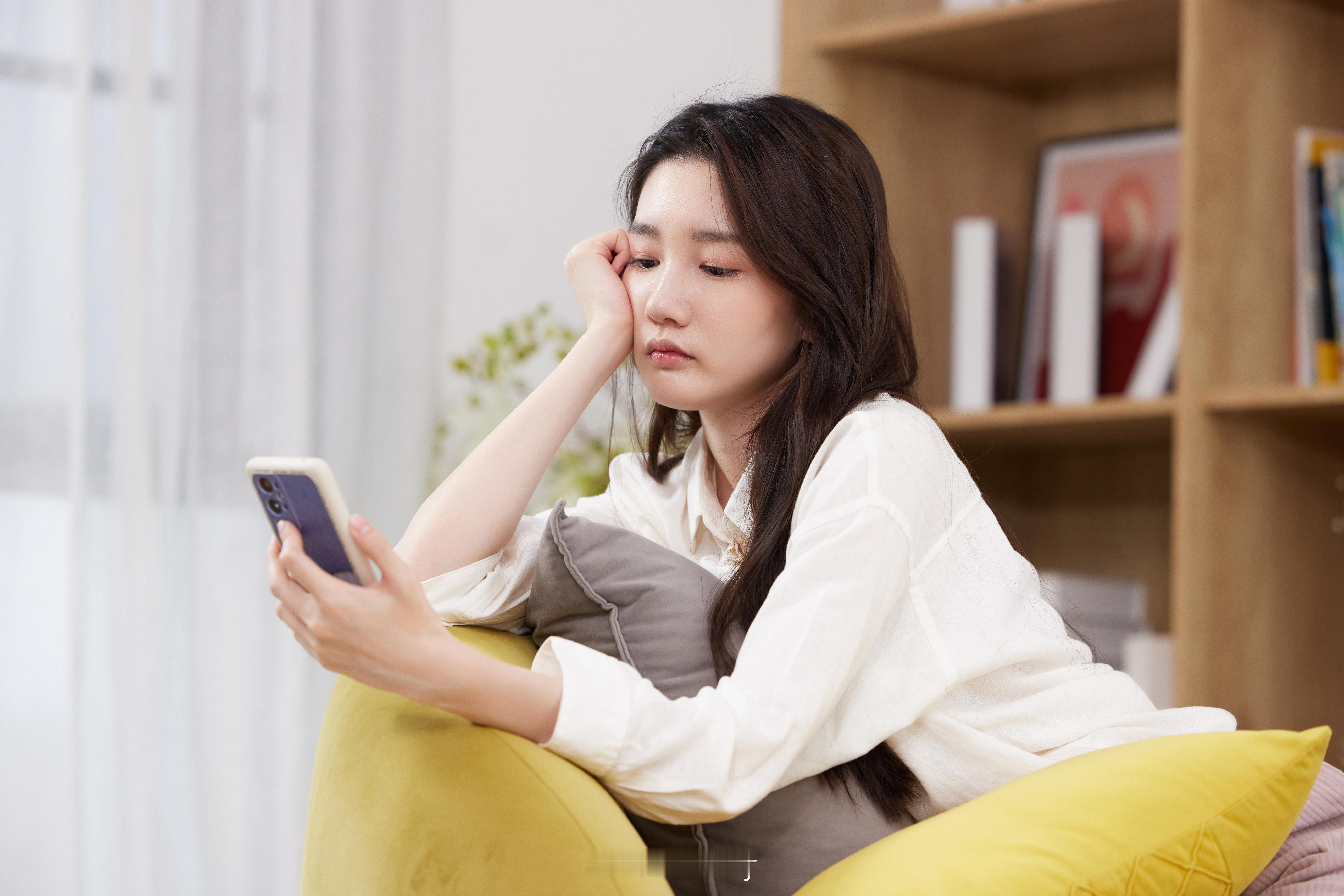 哪个App偷听最严重 电商啊婆婆、娱乐APP都挺严重的吧，随口说想吃XXX，然后