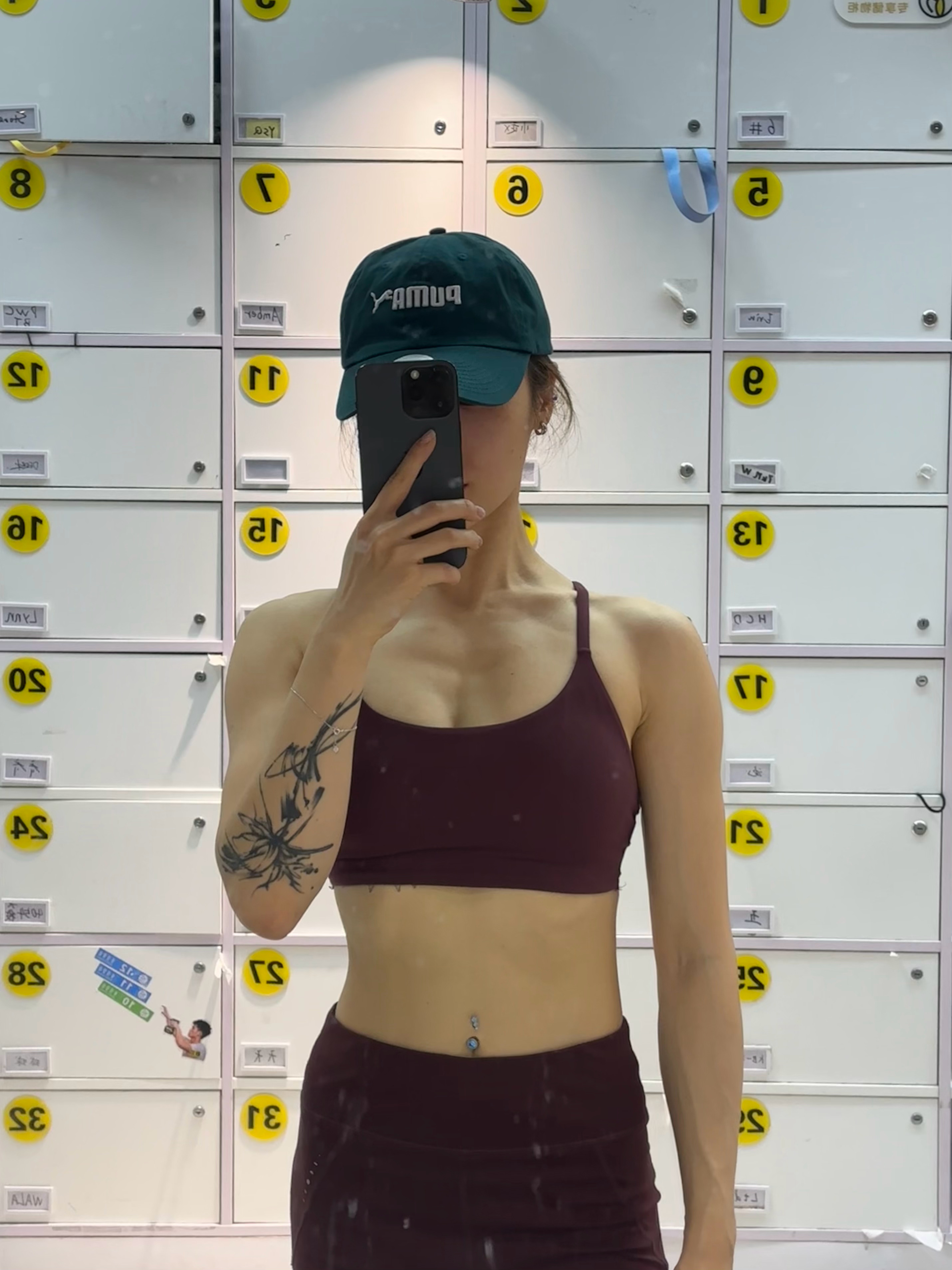 诶呦喂～爬个墙胸肌充血了哈哈哈哈哈冬天就要这样动冬天就要这样动健身 深圳