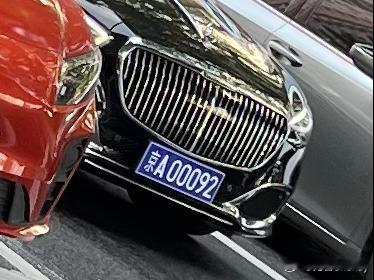 这车牌假得有点离谱啊[doge]  ​​​