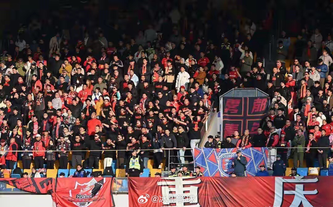 3月14日19:35，中超第2轮，重庆铜梁龙坐镇龙兴足球场迎战辽宁铁人，迎来队史