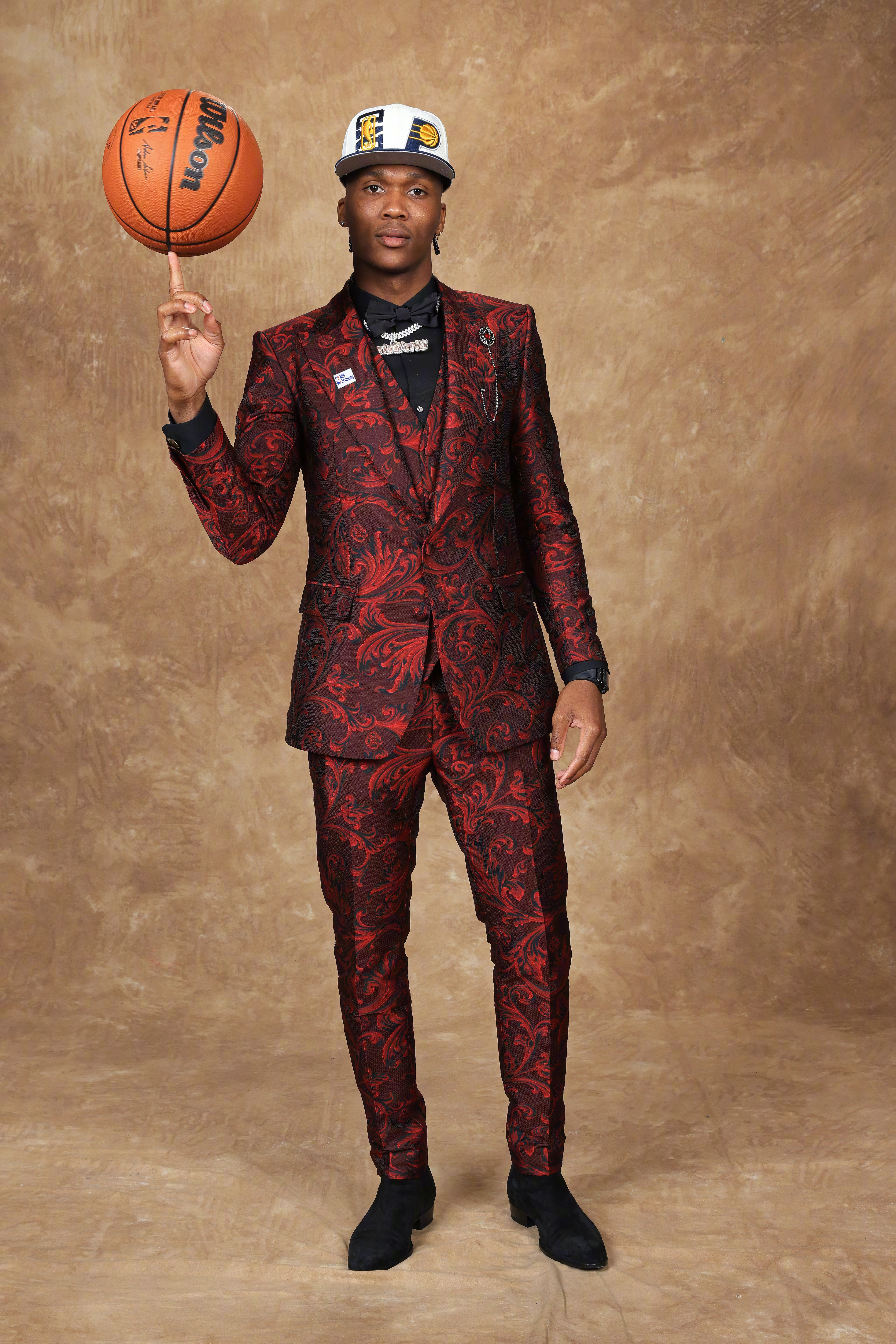 距离2026NBA选秀大会还有6天，一起回顾当年以第6顺位被选中的马图林