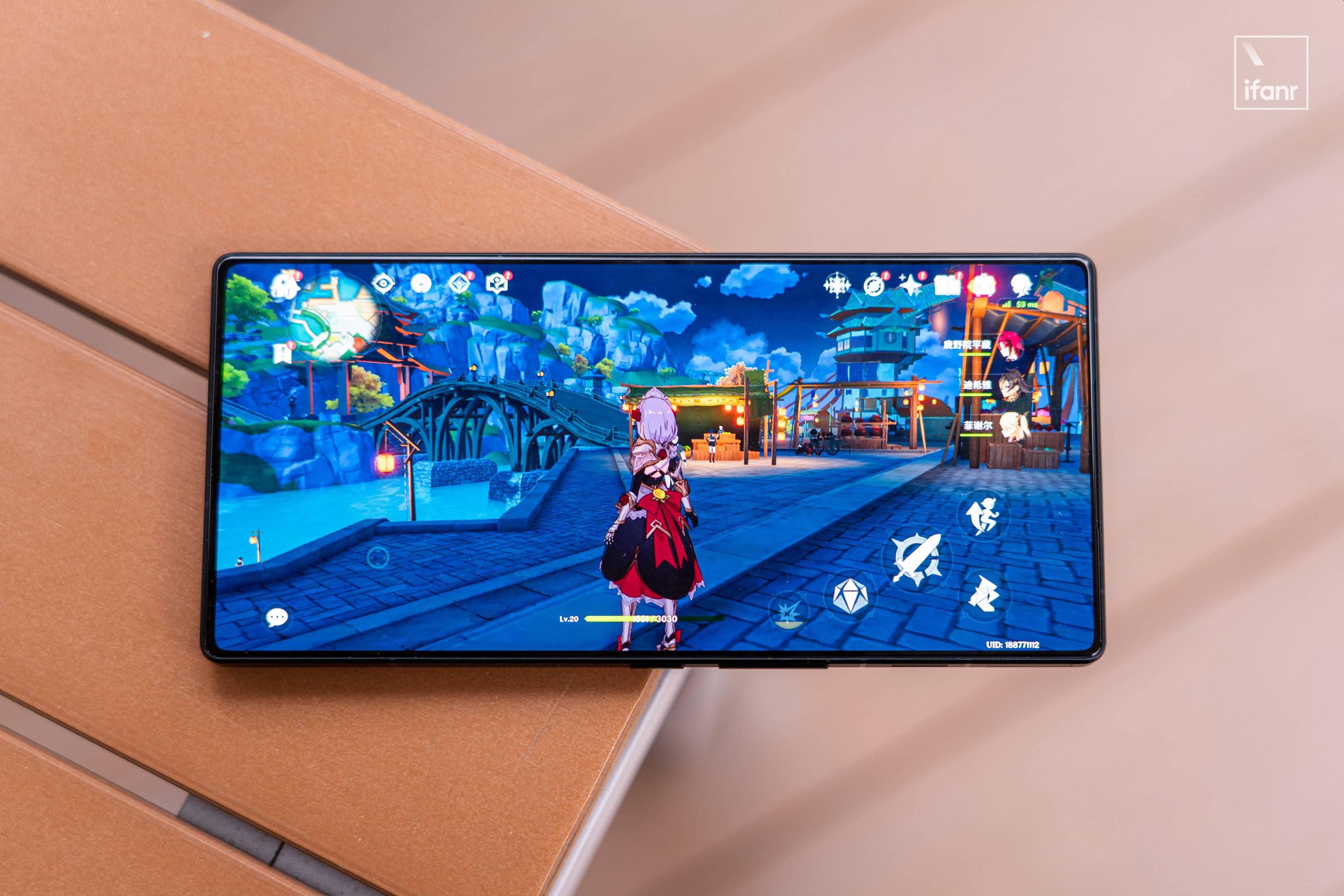 紅魔 11 Air 體驗(yàn)：風(fēng)扇和透明后蓋回歸，電競手機(jī)的 Air 款