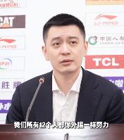 输给山西队后，杨鸣在新闻发布会上说：辽宁队12个球员都像外援一样在打球。

这句