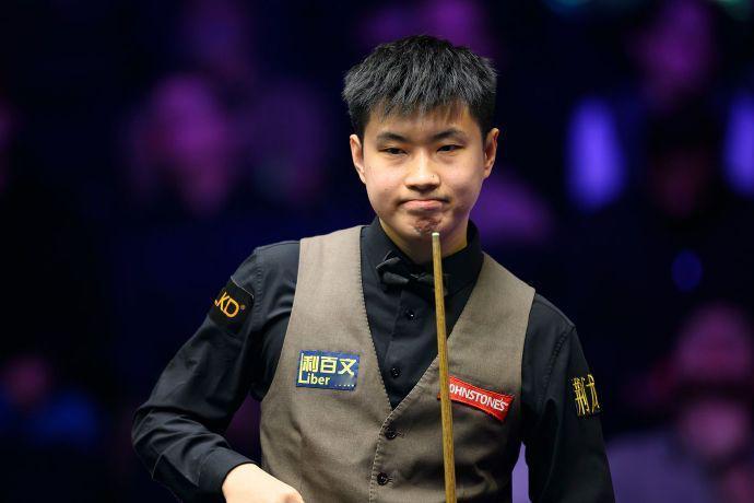 有了赵心童，再也不用苦哈哈地看丁俊晖打球了。

很多人跟我一样，这些年熬了多少夜