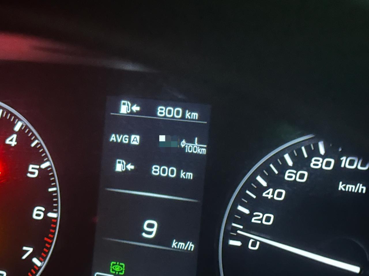 已知：
傲虎邮箱63L、刚加完油续航800km
问：
是否能得出我开的傲虎的平均