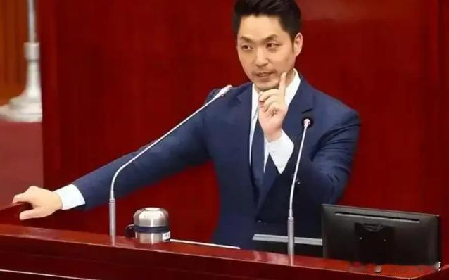 为台湾海域蒋万安开口了！ 很多人以为，台北市长终于站出来，这是一次迟到但有力的回